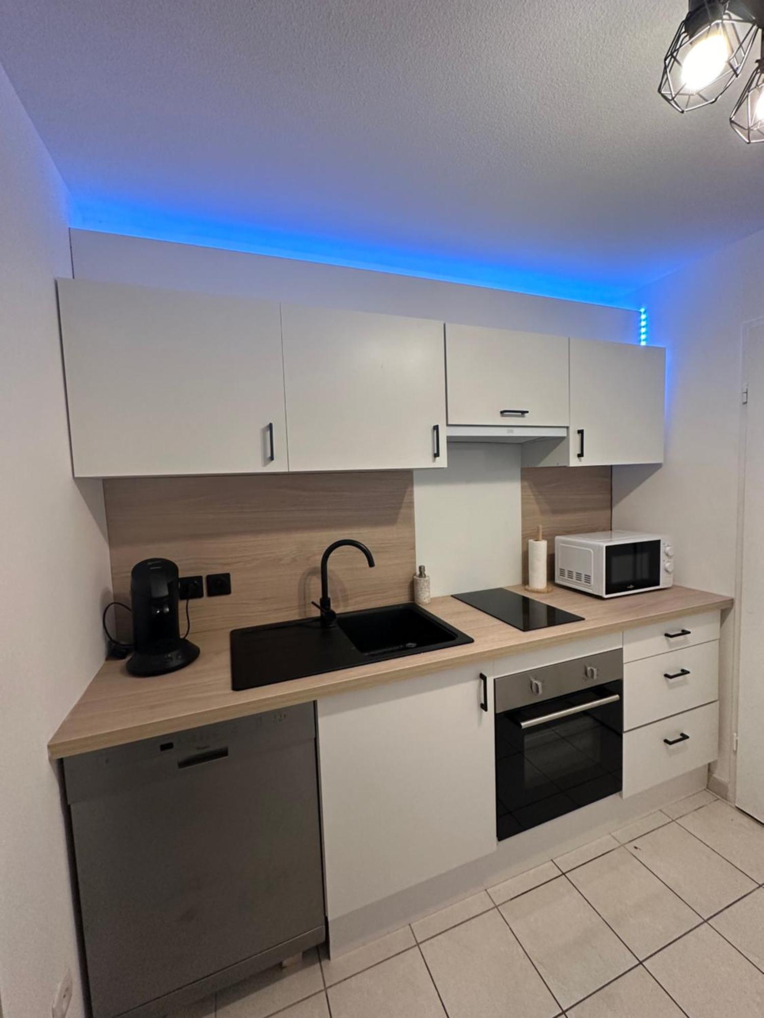 Appartement Entierement Renove 罗伊 外观 照片