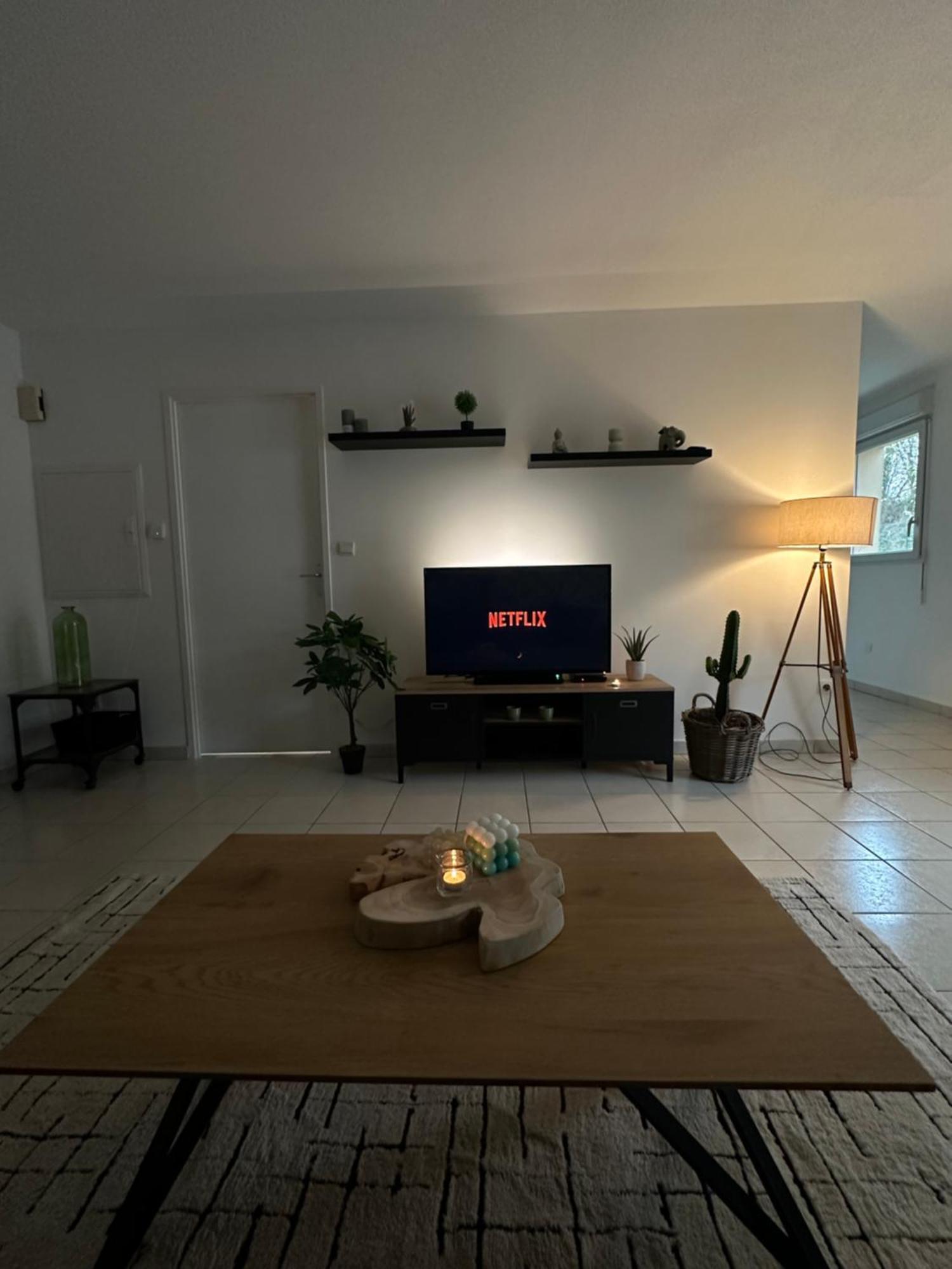 Appartement Entierement Renove 罗伊 外观 照片
